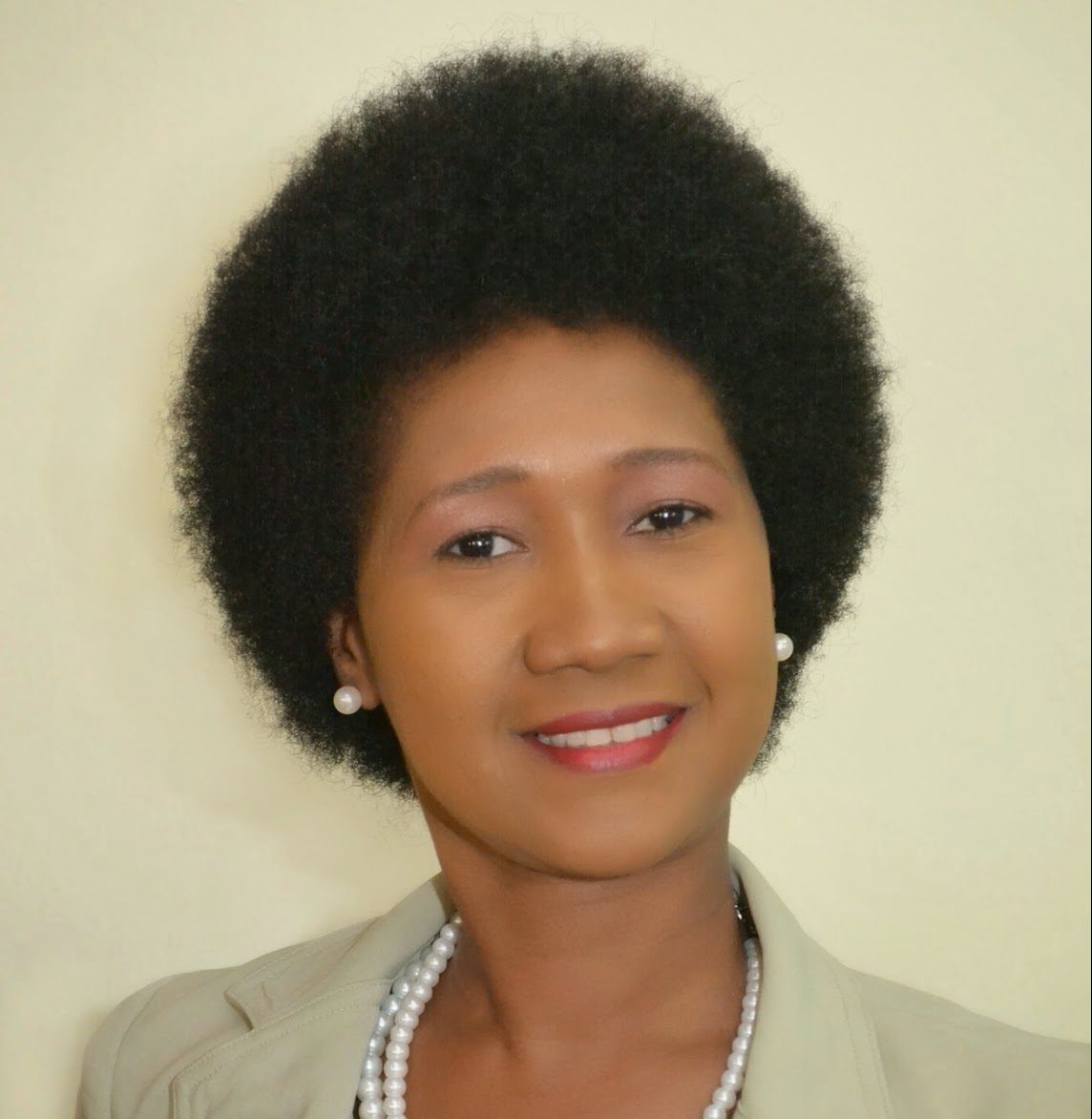 <strong>Ana R. </strong>